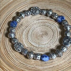 Sterling silver and Sodalite crystals stunning stretch bracelet